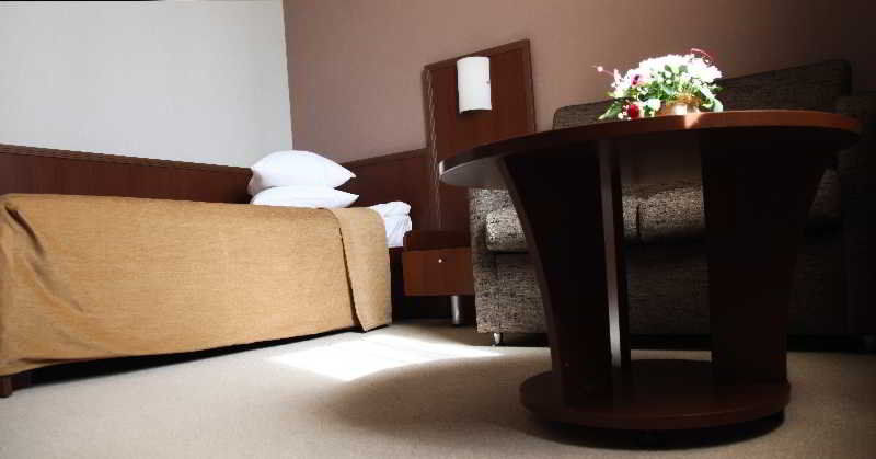 Hotel Praha Oujhorod Extérieur photo