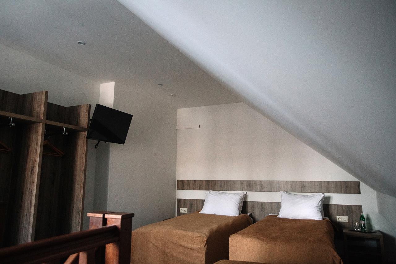 Hotel Praha Oujhorod Extérieur photo