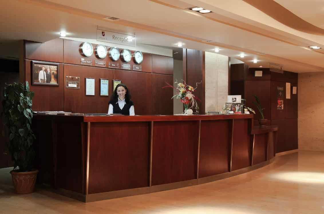 Hotel Praha Oujhorod Extérieur photo